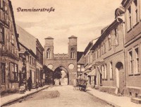 /album/strassen-und-platze/demminer-tor-6-blick-stadtauswarts-1922-web-jpg/